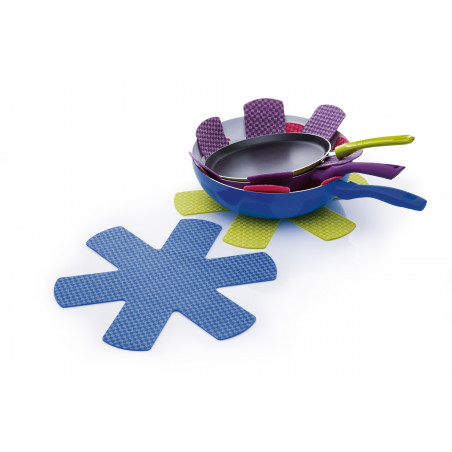 Colourworks Set of Four Non-Slip Pan Protectors