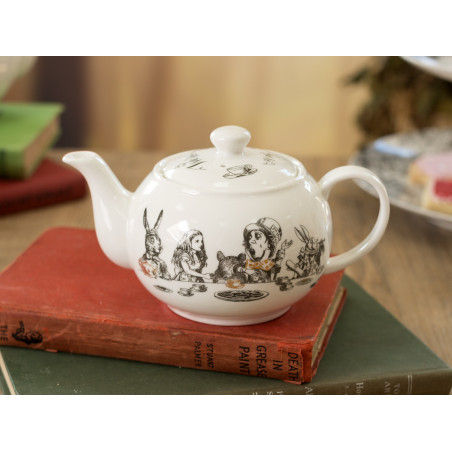 Victoria And Albert Alice In Wonderland 450ml Mini Teapot