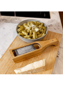 World of Flavours Italian Bamboo Grater with Holder
