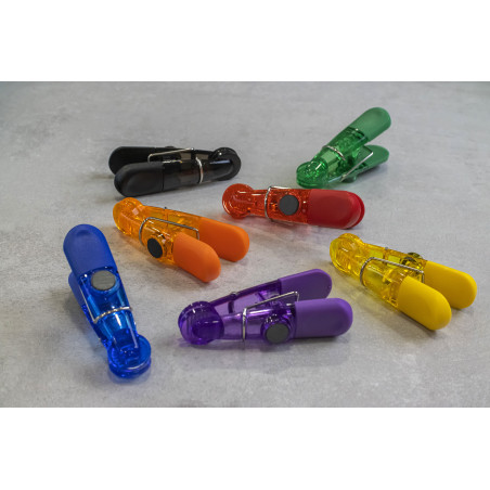 KitchenCraft Pack of Seven Assorted Magnetic Bag Clips
