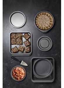 MasterClass Smart Space Stacking Seven Piece Non-Stick Roasting, Baking & Pastry Set