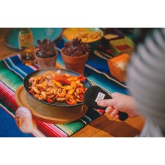World of Flavours Cast Iron Fajita Sizzler