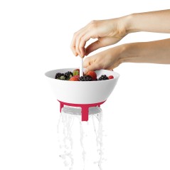 Chef'n Bramble Rinse and Carry Berry Strainer Basket